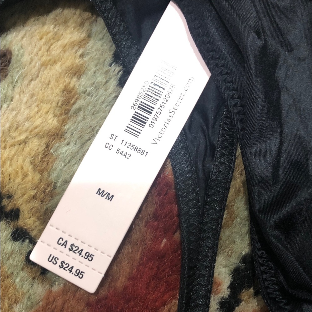 Victoria's Secret Black Lingerie Set with Logo Tag - Picture 2 of 7